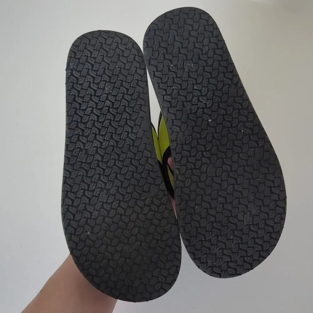The North Face Kids Base Camp Flip Flop Sandals Size 2 Boy Girl Neon Black Beach